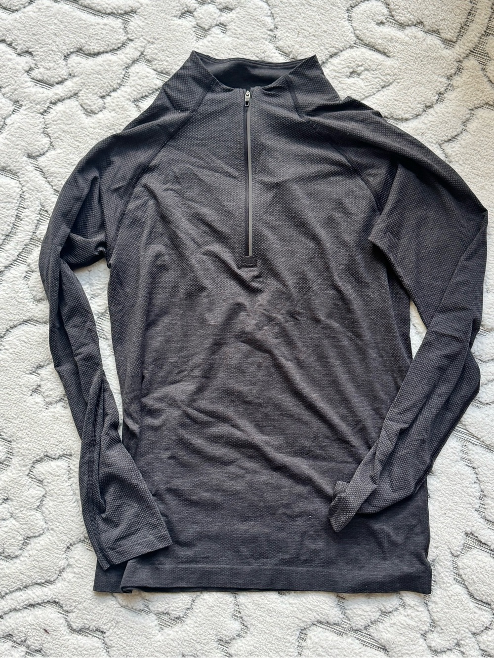 lululemon athletica Men's Long Sleeve Half-Zip Pullover - Charcoal